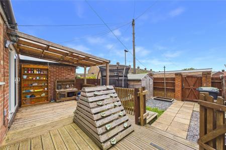 3 bedroom Terraced House for sale in Dartmouth Walk, Basingstoke