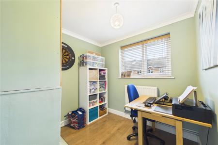 3 bedroom Terraced House for sale in Dartmouth Walk, Basingstoke
