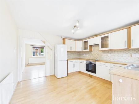 2 bedroom End of terrace house for sale in Aghemund Close, Chineham
