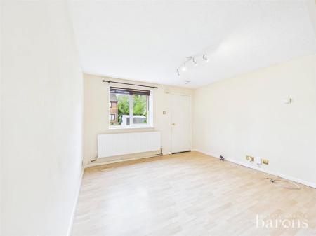 2 bedroom End of terrace house for sale in Aghemund Close, Chineham