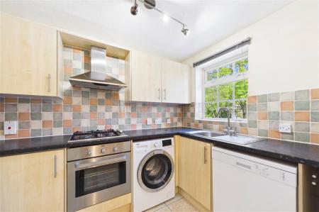 2 bedroom Terraced House for sale in Little Copse Chase, Chineham