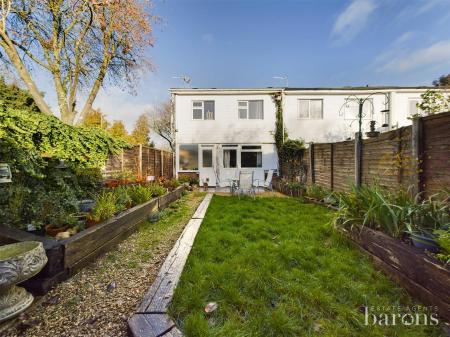 3 bedroom End of terrace house for sale in Brocas Drive, Basingstoke
