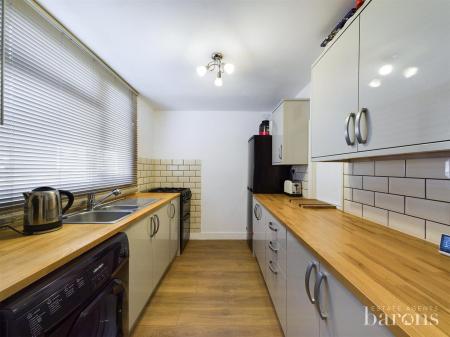 3 bedroom End of terrace house for sale in Brocas Drive, Basingstoke
