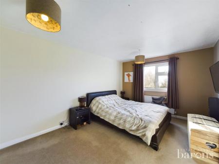 3 bedroom End of terrace house for sale in Brocas Drive, Basingstoke