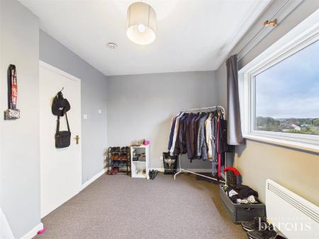 2 bedroom Flat for sale in Frescade Crescent, Basingstoke