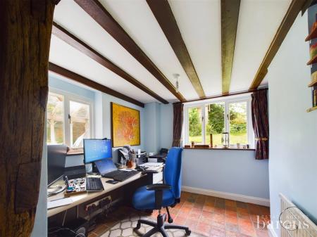 3 bedroom Detached house for sale in Hill Road, Oakley