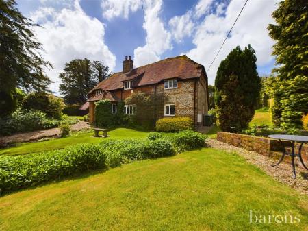 3 bedroom Detached house for sale in Hill Road, Oakley
