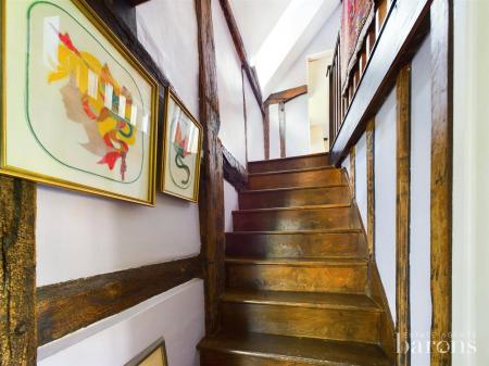 3 bedroom Detached house for sale in Hill Road, Oakley