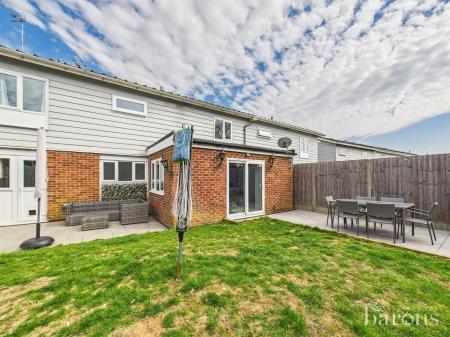 5 bedroom Terraced House for sale in Warwick Road, Basingstoke