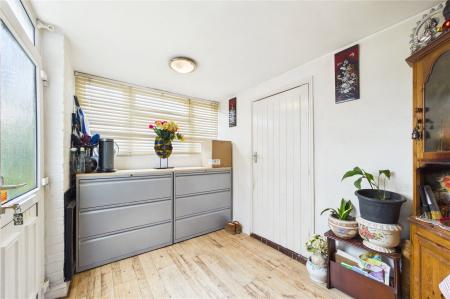 3 bedroom End of terrace house for sale in Martin Close, Basingstoke
