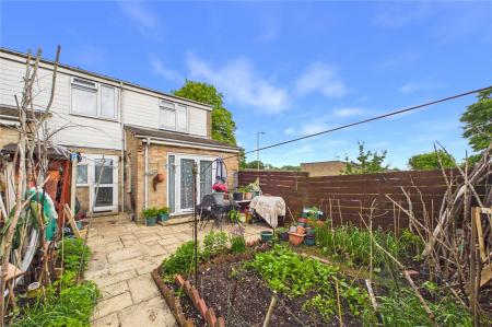 3 bedroom End of terrace house for sale in Martin Close, Basingstoke