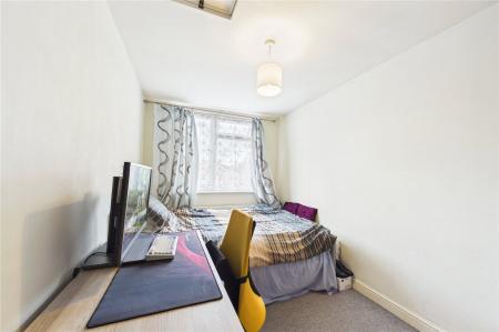 3 bedroom End of terrace house for sale in Martin Close, Basingstoke