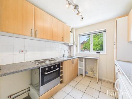 2 bedroom Maisonette for sale in Bliss Close, Basingstoke