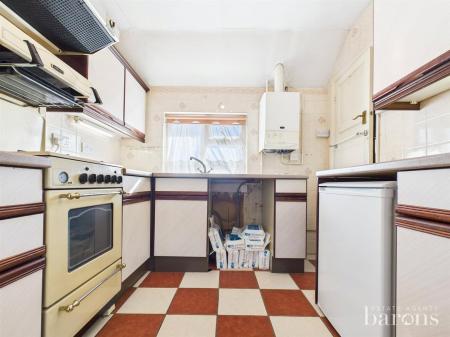 2 bedroom Maisonette for sale in Western Way, Basingstoke