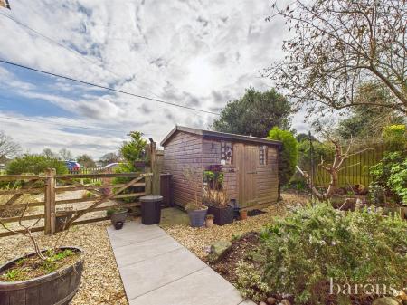 3 bedroom Semi-detached house for sale in Sherfield Green, Sherfield-on-Loddon