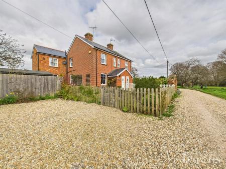 3 bedroom Semi-detached house for sale in Sherfield Green, Sherfield-on-Loddon