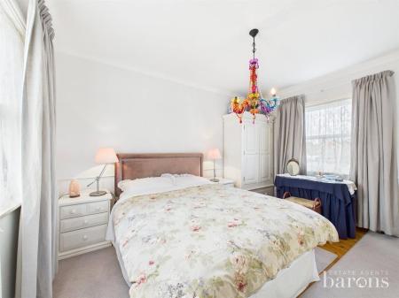 3 bedroom Semi-detached house for sale in Sherfield Green, Sherfield-on-Loddon