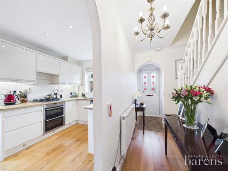 4 bedroom Detached house for sale in Chatsworth Green, Hatch Warren