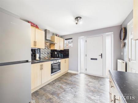 3 bedroom Semi-detached house for sale in Benham Road, Basingstoke