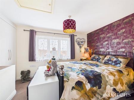 3 bedroom Semi-detached house for sale in Benham Road, Basingstoke