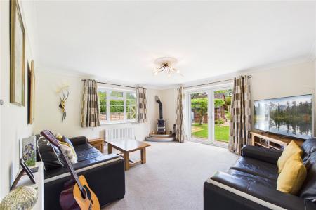 3 bedroom Semi-detached bungalow for sale in Green Lane, Ellisfield
