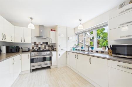 3 bedroom Semi-detached bungalow for sale in Green Lane, Ellisfield