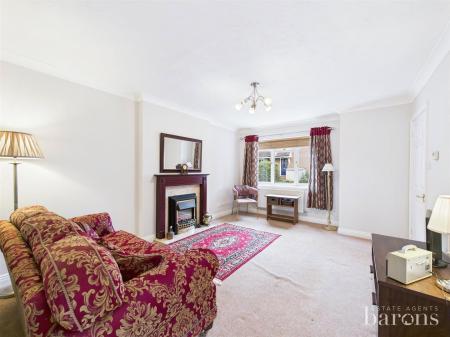 3 bedroom Semi-detached house for sale in Birches Crest, Hatch Warren