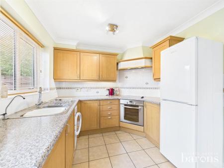 3 bedroom Semi-detached house for sale in Birches Crest, Hatch Warren