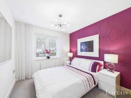 2 bedroom Ground floor flat for sale in Skippetts Gardens, Basingstoke