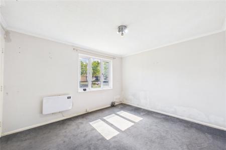 1 bedroom Ground floor flat for sale in Ruskin Close, Basingstoke