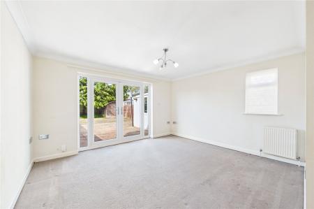 3 bedroom Semi-detached house for sale in Sheppard Road, Basingstoke