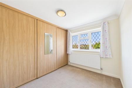 3 bedroom Semi-detached house for sale in Sheppard Road, Basingstoke