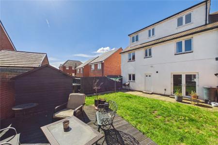 5 bedroom Detached house for sale in St. Catherine Road, Basingstoke