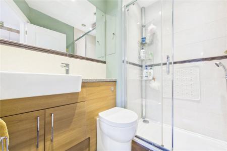 4 bedroom Detached house for sale in Appletree Close, Oakley