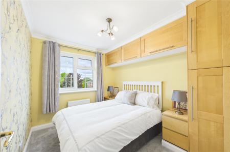 4 bedroom Detached house for sale in Appletree Close, Oakley