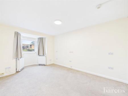 1 bedroom Ground floor flat for sale in Westdeane Court, Basingstoke