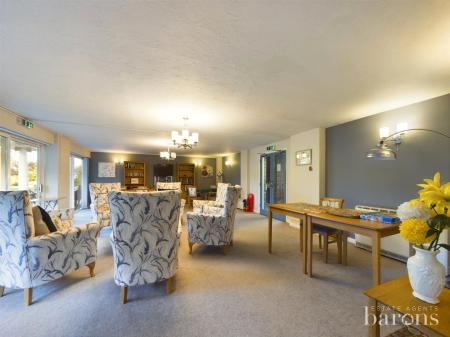 1 bedroom Ground floor flat for sale in Westdeane Court, Basingstoke