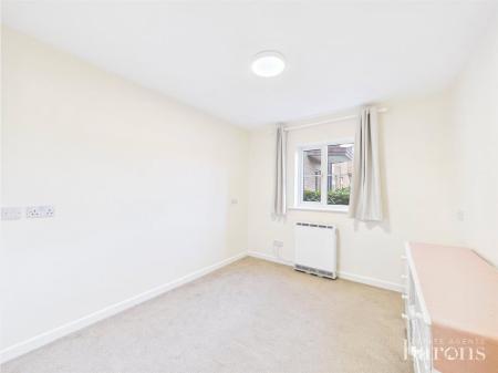 1 bedroom Ground floor flat for sale in Westdeane Court, Basingstoke