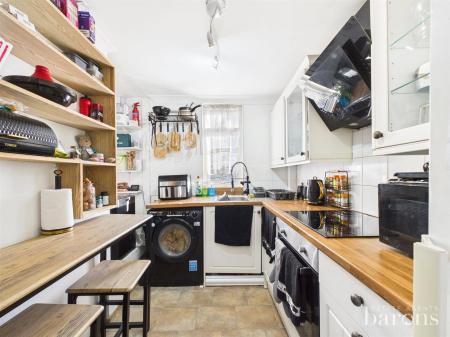 1 bedroom Maisonette for sale in Tweedsmuir Close, Basingstoke