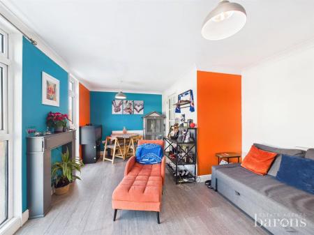 1 bedroom Maisonette for sale in Tweedsmuir Close, Basingstoke