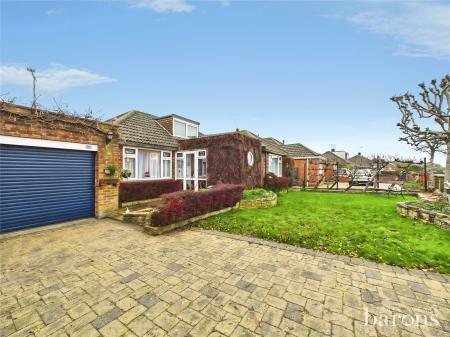 3 bedroom Bungalow for sale in Brackley Way, Basingstoke