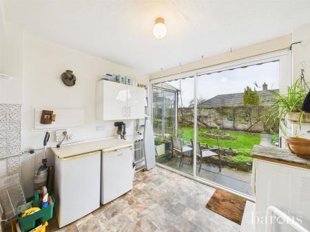 3 bedroom Bungalow for sale in Brackley Way, Basingstoke