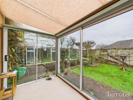 3 bedroom Bungalow for sale in Brackley Way, Basingstoke