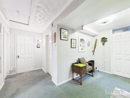3 bedroom Bungalow for sale in Brackley Way, Basingstoke