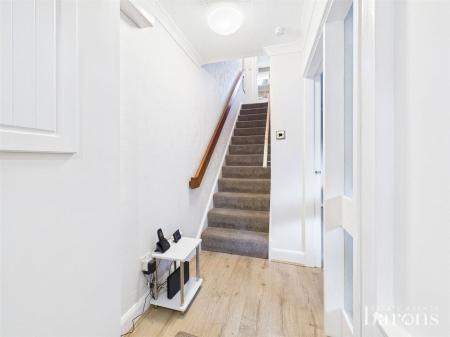 3 bedroom End of terrace house for sale in Lyn Court, Basingstoke