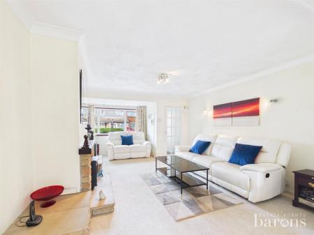 3 bedroom Terraced House for sale in Hillary Road, Basingstoke