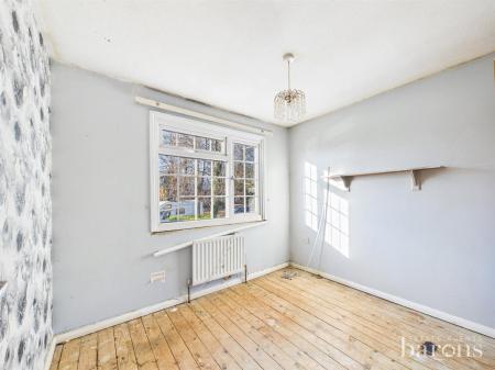 3 bedroom End of terrace house for sale in Harlech Close, Basingstoke