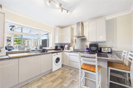 4 bedroom Terraced House for sale in Cavalier Road, Old Basing