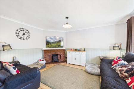 4 bedroom Terraced House for sale in Cavalier Road, Old Basing