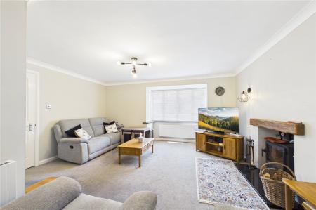 5 bedroom Detached house for sale in Highwood Ridge, Basingstoke